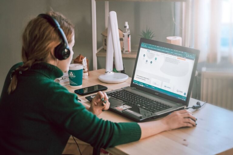 How to Choose the Best IELTS Online Course in Pakistan